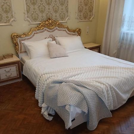 Квартира Возле Оперы Lviv Ngoại thất bức ảnh