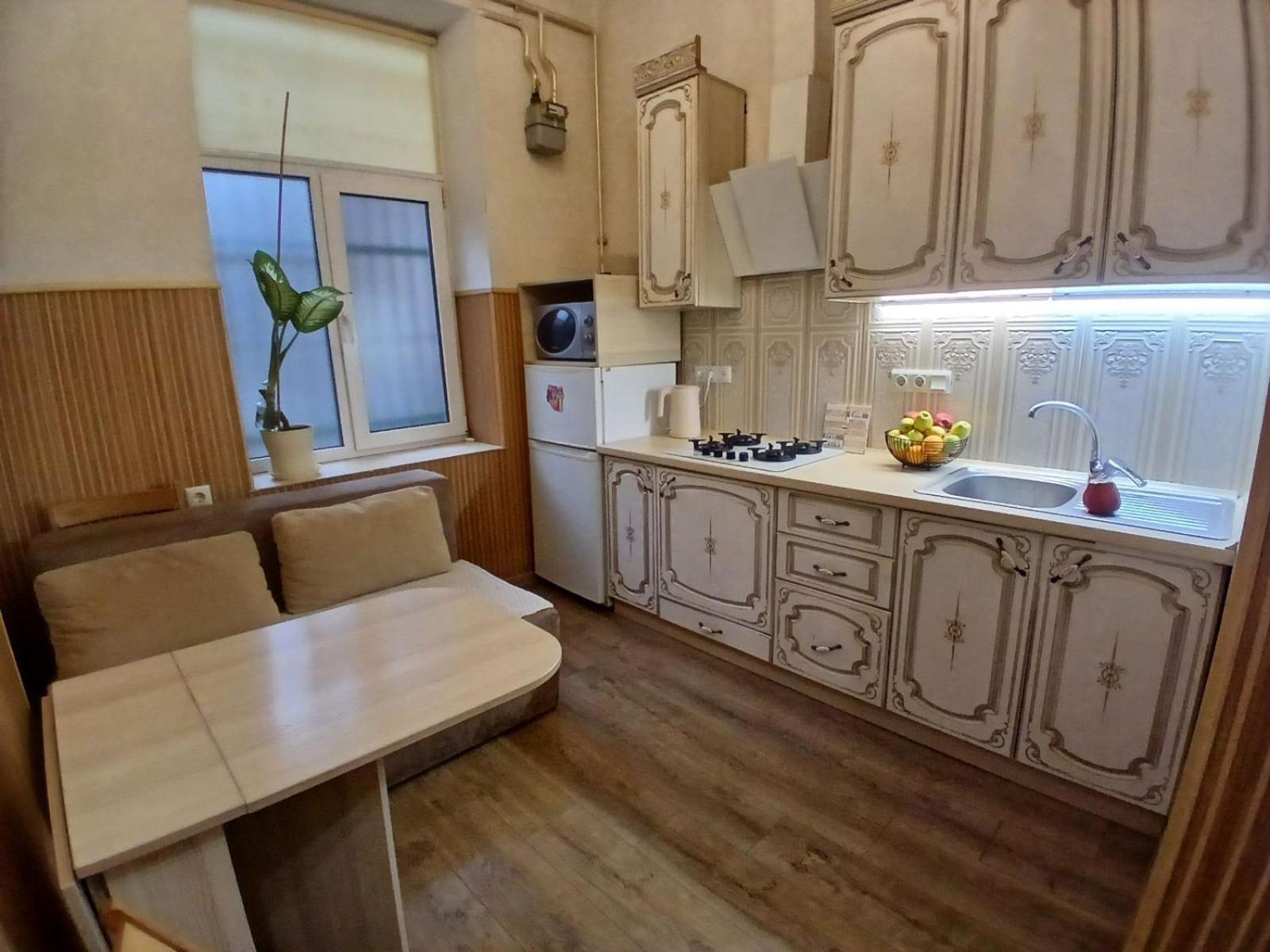 Квартира Возле Оперы Lviv Ngoại thất bức ảnh